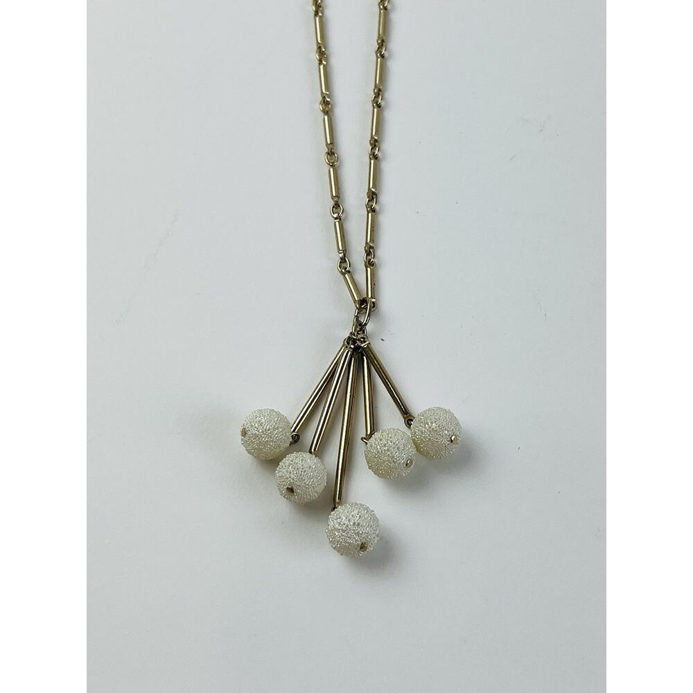 Vintage Snow Ball Textured Sarah Coventry Lariat Necklace White Bead Dangle Link - Picture 9 of 12